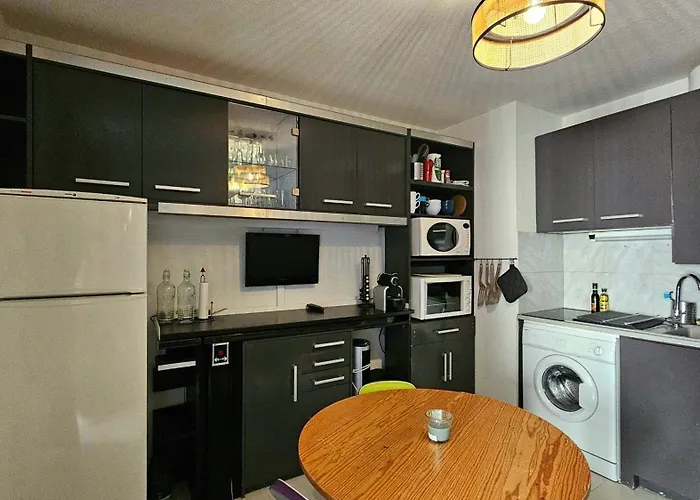 Διαμέρισμα Cozy Beachside For 4 With Wifi In Cap D'agde *